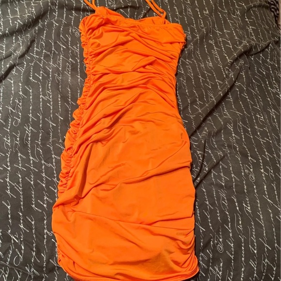 Fashion Nova dress - Picture 3 of 5